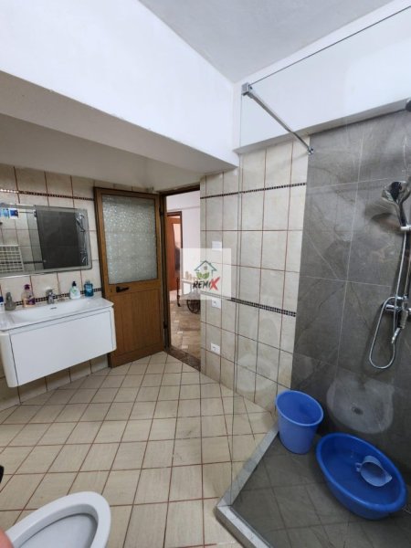 Durres, jepet me qera apartament 2+1+Aneks+Ballkon , 90 m² 