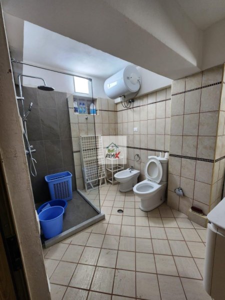 Durres, jepet me qera apartament 2+1+Aneks+Ballkon , 90 m² 