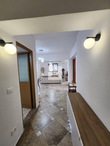 Durres, jepet me qera apartament 2+1+Aneks+Ballkon , 90 m² 