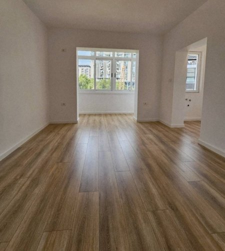 SHITET APARTAMENT_ Garsonierë/ Qender_Prane Postes Qendrore