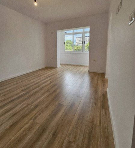 SHITET APARTAMENT_ Garsonierë/ Qender_Prane Postes Qendrore