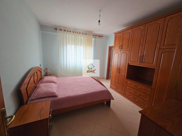 Durres, jepet me qera apartament 2+1+Aneks+Ballkon Kati 7, 450 €