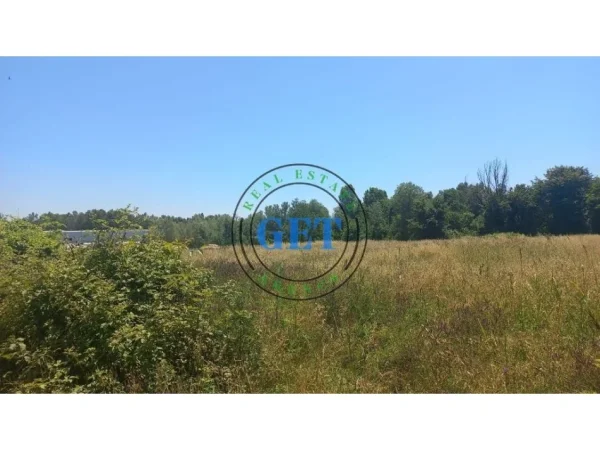 Tirane, shitet toke , 5.000 m² 400.000 € (Rinas)