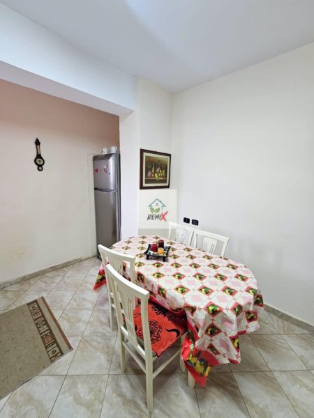 Durres, jepet me qera apartament 2+1+Aneks+Ballkon Kati 5, 120 m² 550 € 