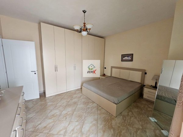 Durres, jepet me qera apartament 2+1+Aneks+Ballkon Kati 5, 120 m² 550 € 