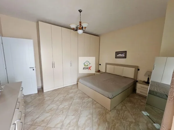 Durres, jepet me qera apartament 2+1+Aneks+Ballkon Kati 5, 120 m² 500 €