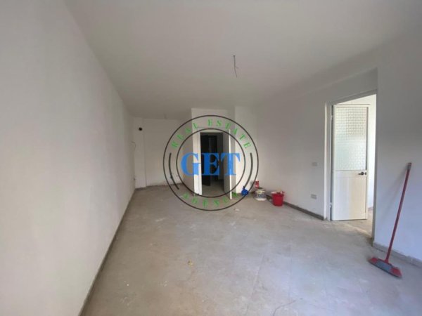 Durres, shitet apartament 1+1 Kati 1, 76 m² 75.000 € (Ish-Urt)
