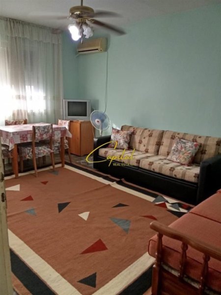 Tirane, jepet me qera apartament 2+1 Kati 4, 80 m² 450 € (OXHAKU)