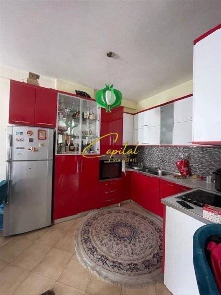 Tirane, jepet me qera apartament 1+1 Kati 6, 73 m² 400 € (MISTO MAME)