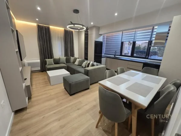 Tirane, shitet apartament 1+1 Kati 3, 70 m² 175.000 € (Ministria Jashtme)