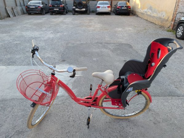 Tirane, shes biciklete per femra Cicli Adriatica Retro Lady e kuqe 100 €