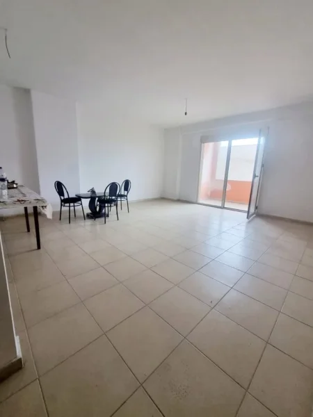 Durres, shitet apartament 3+1+Ballkon Kati 3, 134 m² 118.000 € (Plazh Durres Tropikal)