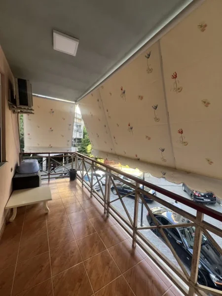 Tirane, jepet me qera zyre Kati 2, 120 m² 1.400 € 