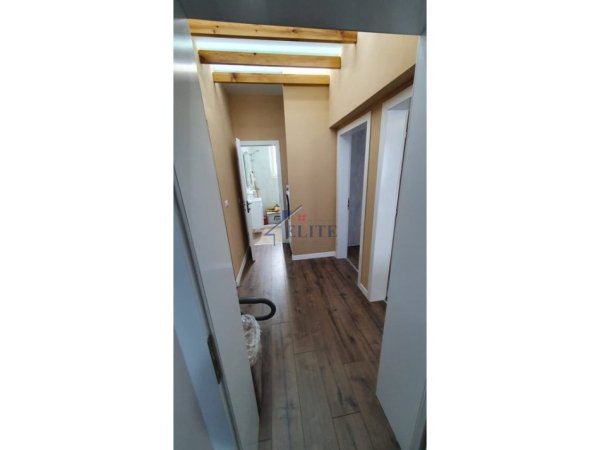 Tirane, jepet me qera apartament 2+1 Kati 4, 80 m² 730 € (Rruga Mine Peza)