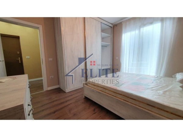 Tirane, jepet me qera apartament 2+1 Kati 4, 80 m² 730 € (Rruga Mine Peza)