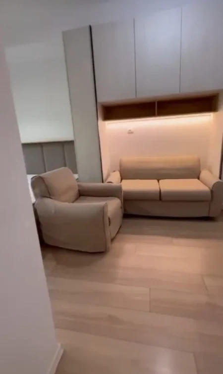 Tirane, jepet me qera garsonier 1+1 Kati 0, 30 m² 350 € (Mangalemi)