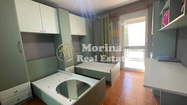 Tirane, jepet me qera zyre Kati 1, 120 m² 1.400 € (Garda)