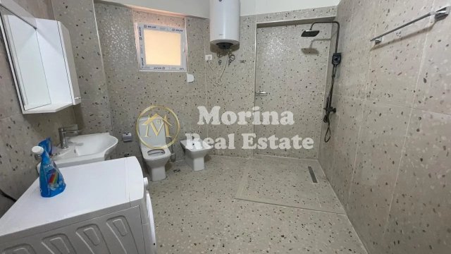 Tirane, jepet me qera zyre Kati 1, 120 m² 1.400 € (Garda)