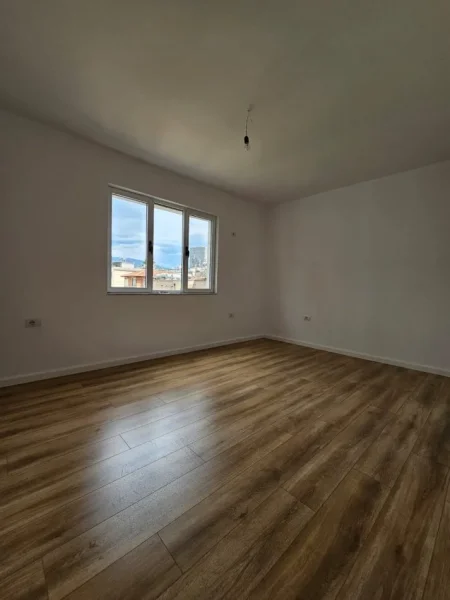 Tirane, shitet apartament 1+1 Kati 4, 46 m² 130.000 € (Qendër)