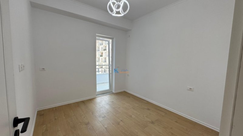 Tirane, shitet apartament 1+1+Ballkon Kati 4, 60 m² 93.000 € (Astir, te 2 Palmat)