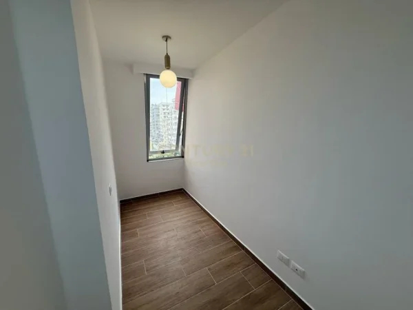 Durres, shes apartament 1+1+Ballkon Kati 4, 115.000 € 