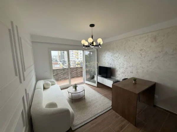 Durres, shes apartament 1+1+Ballkon Kati 4, 115.000 € 