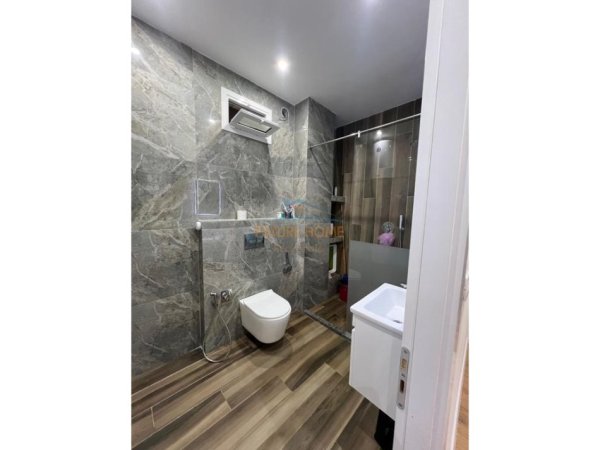 Tirane, shes apartament 2+1 Kati 1, 106 m² (afer lokal freskut)