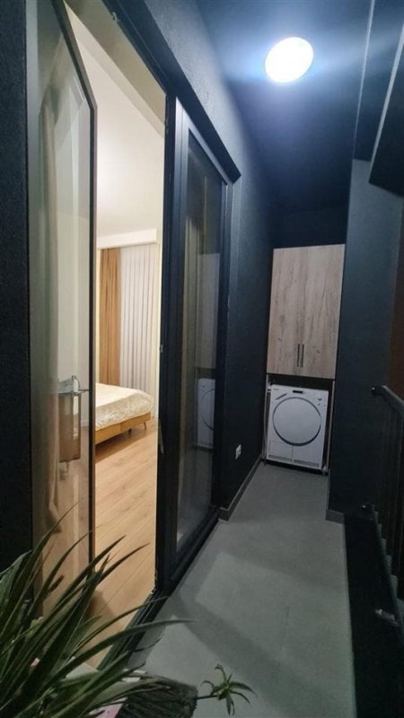 Tirane, jepet me qera apartament 2+1 Kati 3, 101 m² 800 € (farmacia 10)