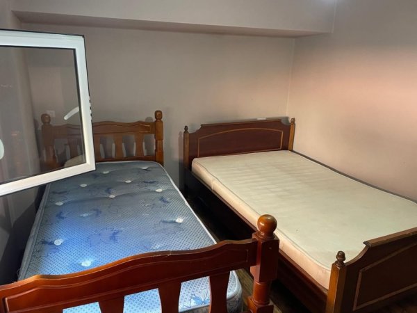 Tirane, jepet me qera Vile 1+1 Kati 1, 300 € 