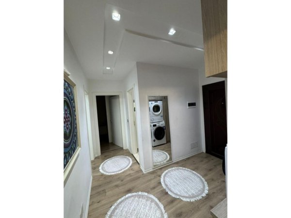 Tirane, jepet me qera apartament 2+1 Kati 7, 77 m² 750 € 