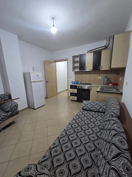 Tirane, shitet apartament 1+1+Ballkon Kati 5, 46 m² 78.500 € (thoma koxhaj)