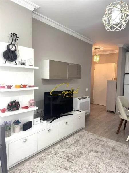 Tirane, jepet me qera apartament 1+1 Kati 3, 60 m² 600 € (RRUGA NDRE MJEDA)