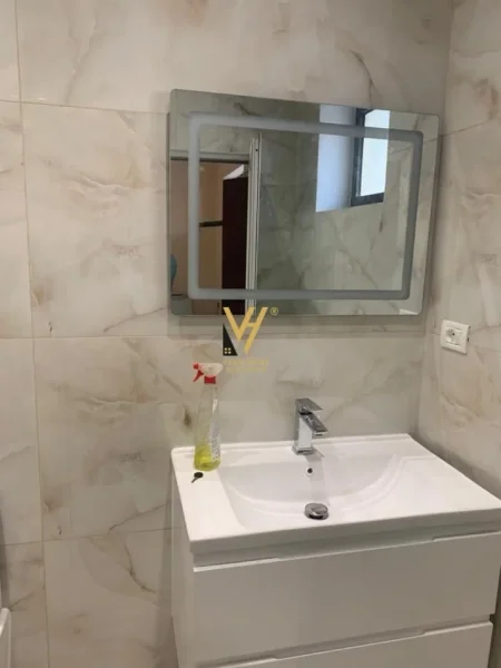 Tirane, jepet me qera ambjent biznesi Kati 1, 62 m² 450 € (RRUGA MUHAMET GJOLLESHA)