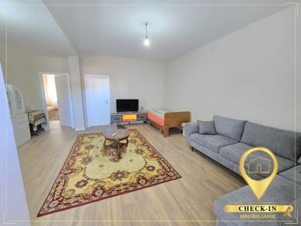 Tirane, jepet me qera apartament 1+1+Aneks+Ballkon , 70 m² 500 € (Sheshi Shtraus)