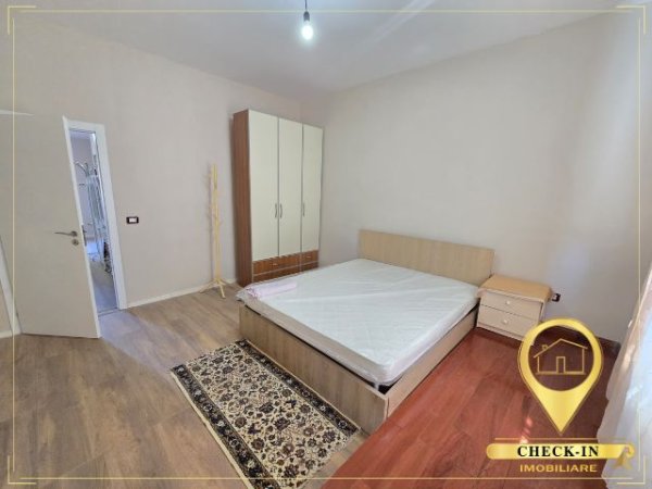 Tirane, jepet me qera apartament 1+1+Aneks+Ballkon , 70 m² 500 € (Sheshi Shtraus)