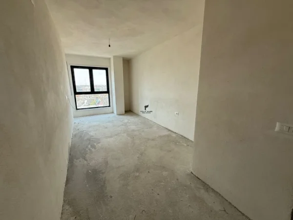 Tirane, shitet apartament 3+1+Ballkon Kati 10, 127 m² 365.000 € (STADIUMI DINAMO)