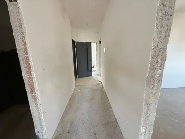 Tirane, shitet apartament 3+1+Ballkon Kati 10, 127 m² 365.000 € (STADIUMI DINAMO)