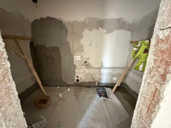 Tirane, shitet apartament 2+1+Ballkon Kati 2, 114 m² 330.000 € (STADIUMI DINAMO)