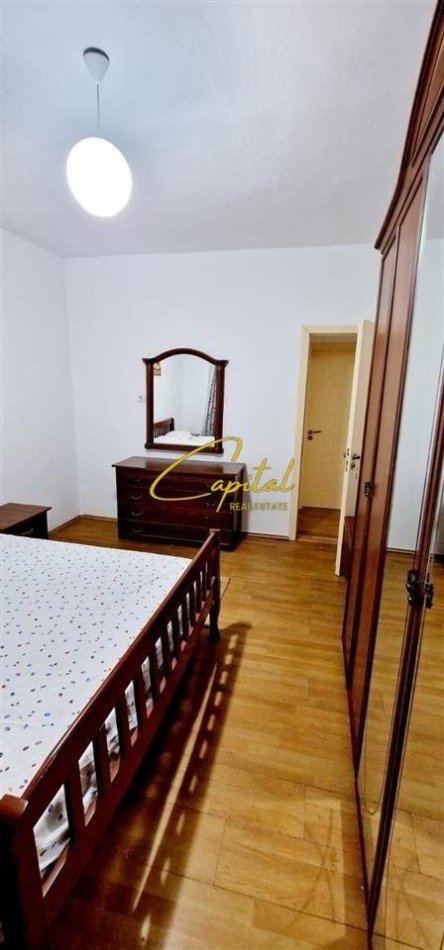 Tirane, jepet me qera apartament 2+1 Kati 4, 80 m² 450 € (RRUGA BARDHYL)
