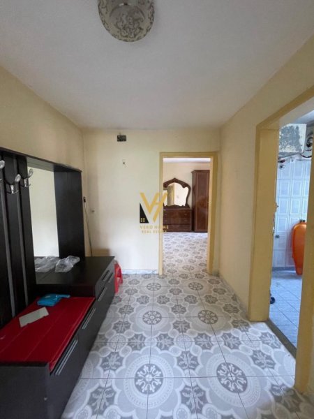 Tirane, shitet apartament 2+1+Ballkon Kati 4, 76 m² 129.000 € (ISH RESTORANT DURRESI)