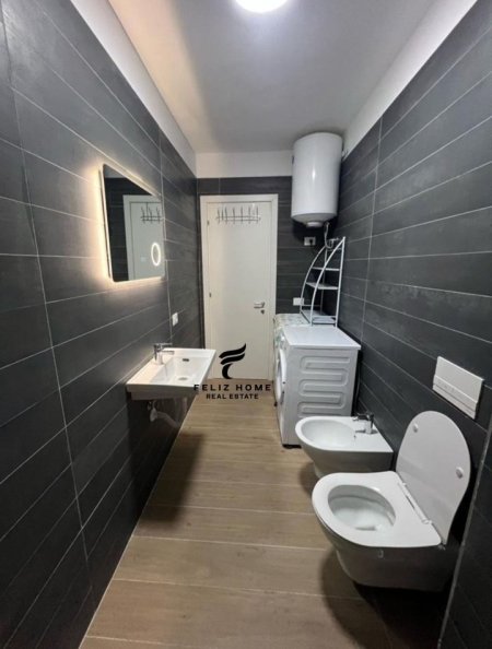 Tirane, jepet me qera apartament 1+1+Ballkon Kati 2, 55 m² 500 € (SELITE)