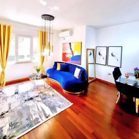 Tirane, shitet apartament 2+1 , 105 m² 220.000 € (Kopshti Botanik)