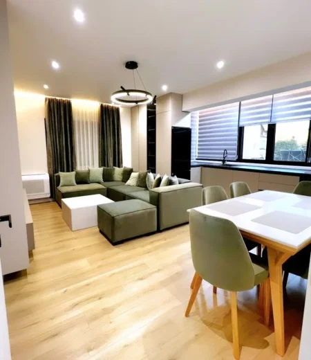 Tirane, shitet apartament 1+1 , 78 m² 175.000 € (Ministria e Jashtme)