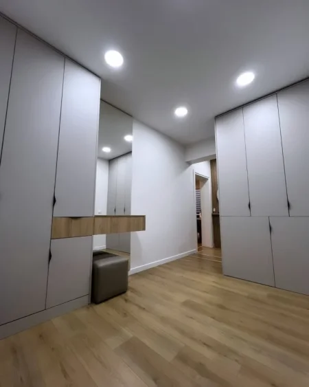 Tirane, shitet apartament 1+1 , 78 m² 175.000 € (Ministria e Jashtme)