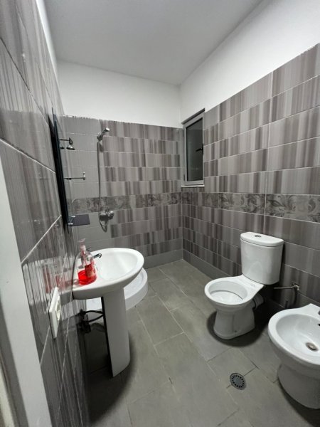 Tirane, shitet apartament 2+1+Ballkon Kati 5, 111 m² 115.000 € (BULEVARDI BLU)