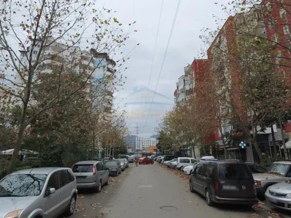 Tirane, shitet ambjent biznesi Kati 0, 32 m² 72.800 € 