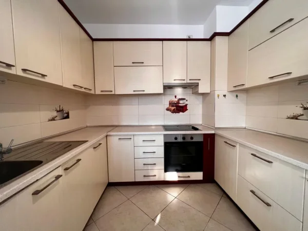 Tirane, shitet apartament 2+1+Ballkon Kati 6, 108 m² 239.000 € (Kopshti Zoologjik - Tiranë)