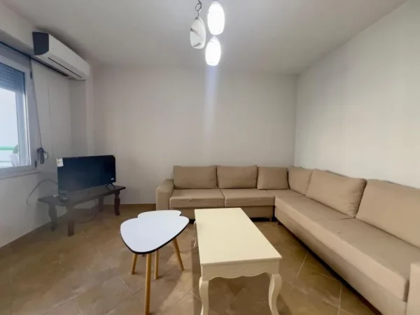 Tirane, jepet me qera apartament 1+1 Kati 6, 80 m² 550 € 