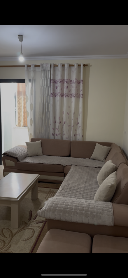 Tirane, jepet me qera apartament 2+1+Ballkon Kati 4, 100 m² 380 € (Rruga Ardeno)