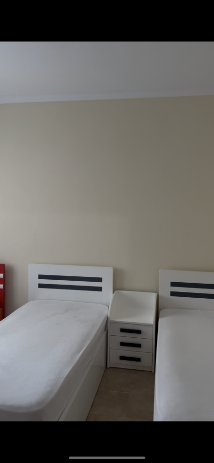Tirane, jepet me qera apartament 2+1+Ballkon Kati 4, 100 m² 380 € (Rruga Ardeno)
